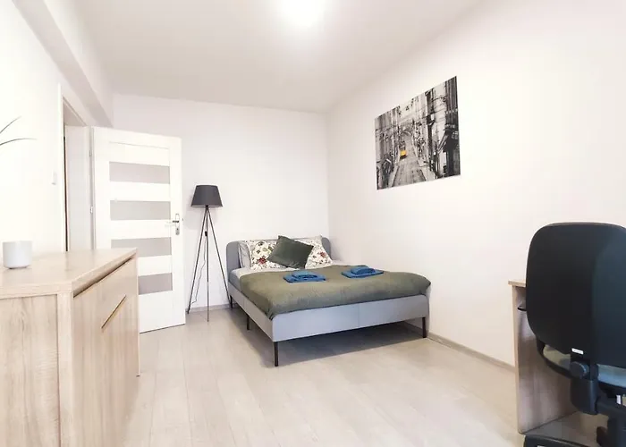 Dabska 18d By Homeprime Cracóvia